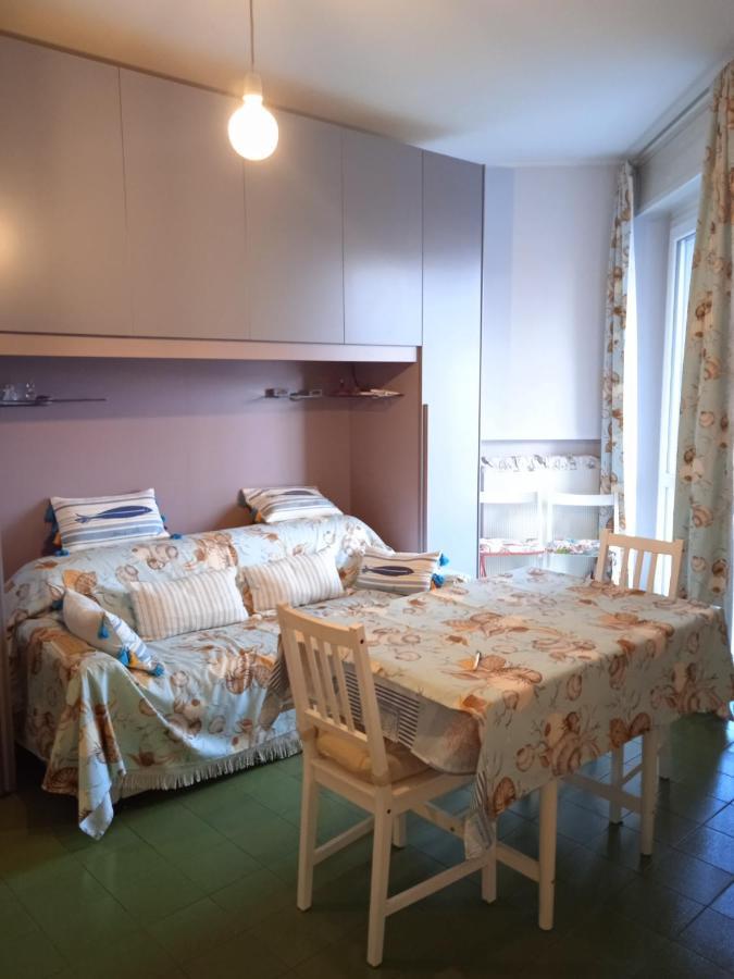 Appartamento Al Lago Da Dany Arona Ngoại thất bức ảnh